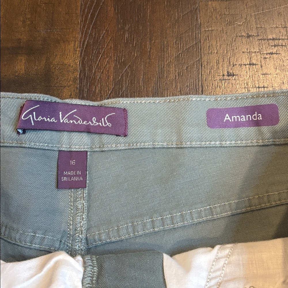 NWT  Gloria Vanderbilt Soft Green Amanda Jean Tapered Classic Mid Rise (16) - Picture 5 of 7